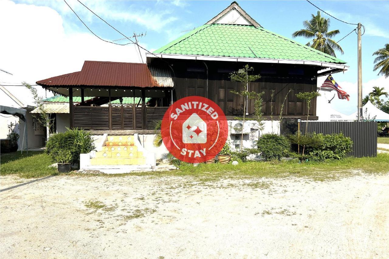 Oyo Home 90495 Homestay Kampung Kota Aur سونغاي بيتاني المظهر الخارجي الصورة